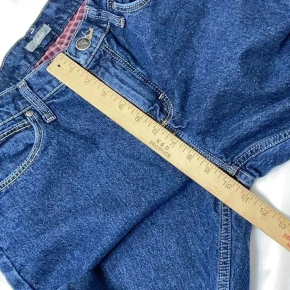 Cabela’s Flannel Fleece Lined Blue Denim Jeans 10 Short - Picture 13 of 15